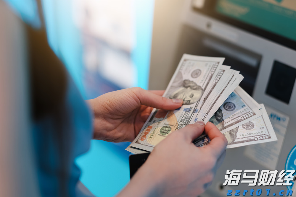 美股动态 | 百时美施贵宝(BMY.US)下跌3% 首席医疗官即将离职